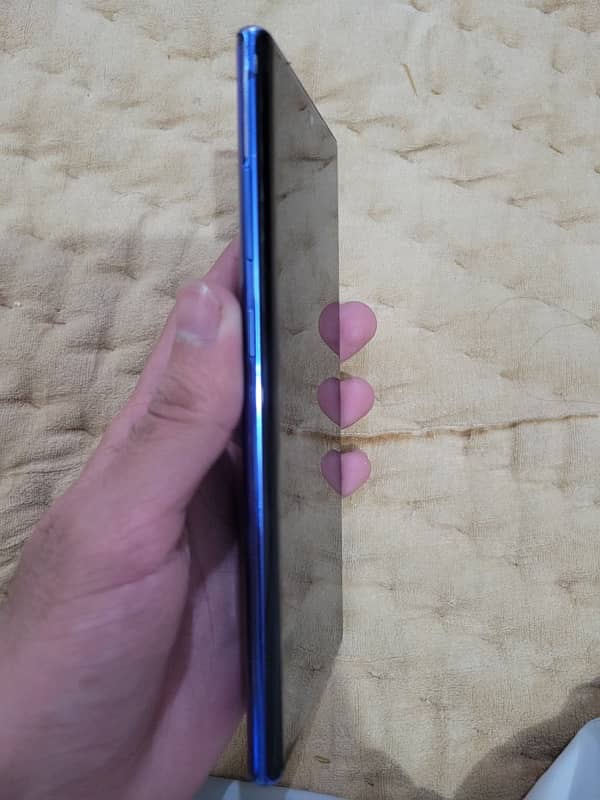 note 10 plus 1