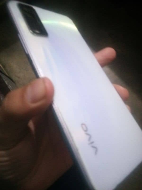 Vivo y20 without box and charger and screen cracked in Havelian 3