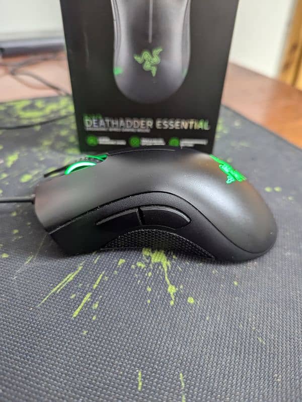 Razer DeathAdder Essential Gaming Mouse Open Box 1