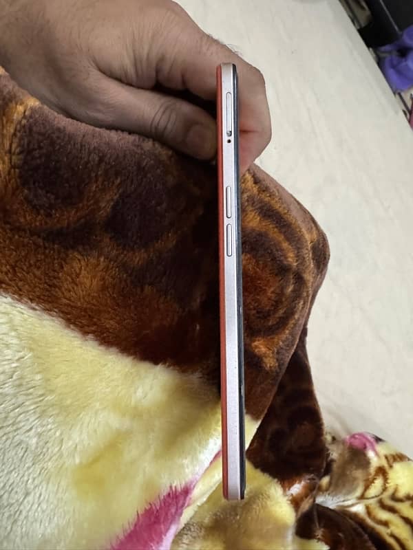 OPPO F17  9/10 Condition Only phone 10