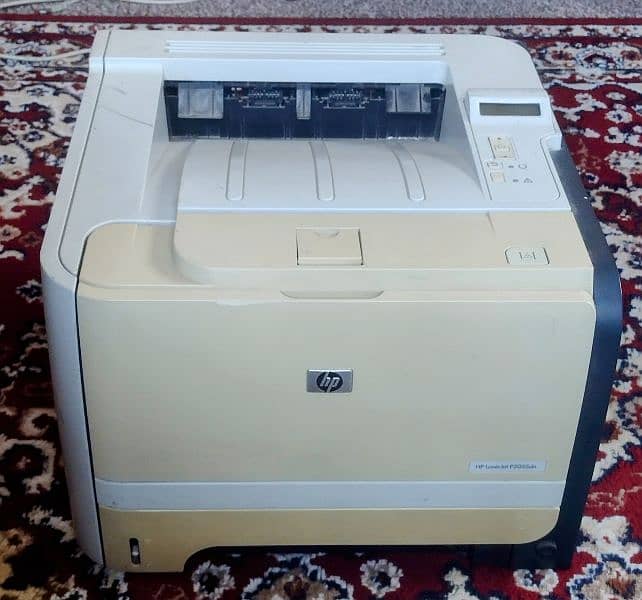 HP LaserJet P2055dn 0