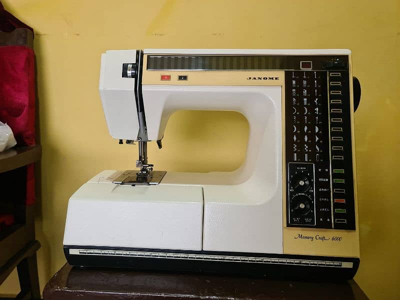 Used  computerized embroidery sewing machine 3