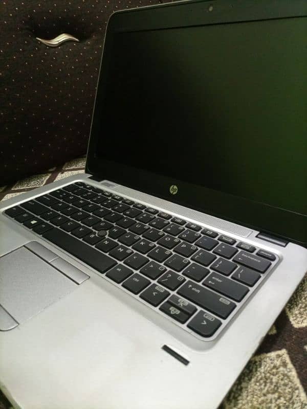 HP Elite Book 820 G4 | 8 GB RAM | 256 SSD | Core i5 7th generation 7