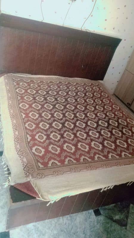 Queen size bed for sale in Pakistan 2