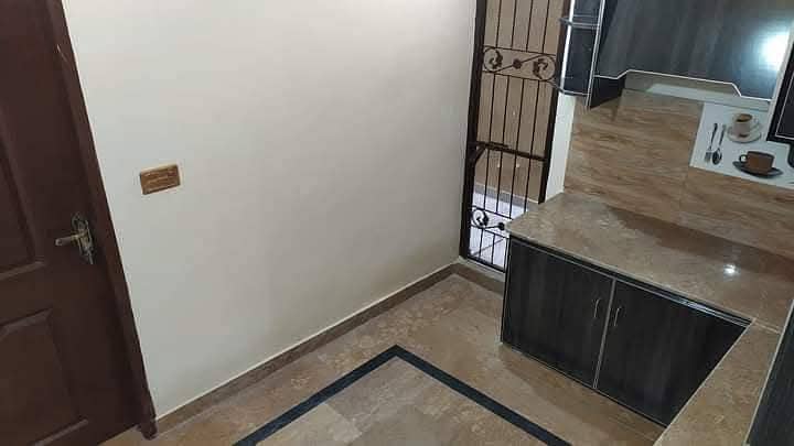 12 Marla double storey House for rent shalimar colony Multan 6