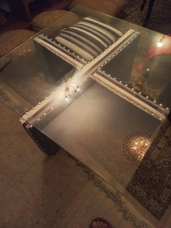 center table  with 4 stools 4 sale new 0