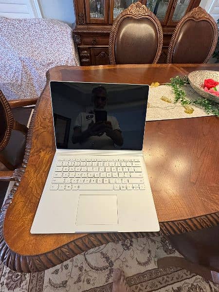 Surface book 2 13" core i7 16/512Gb Nvidia GeForce GTX 1050 5