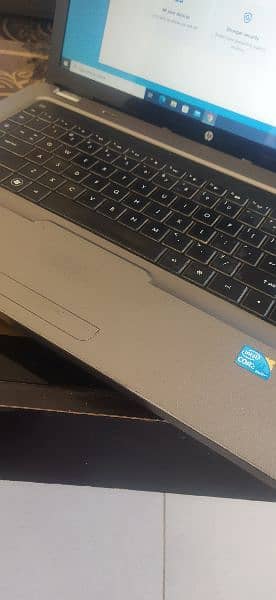 HP Pavilion Core i3 1