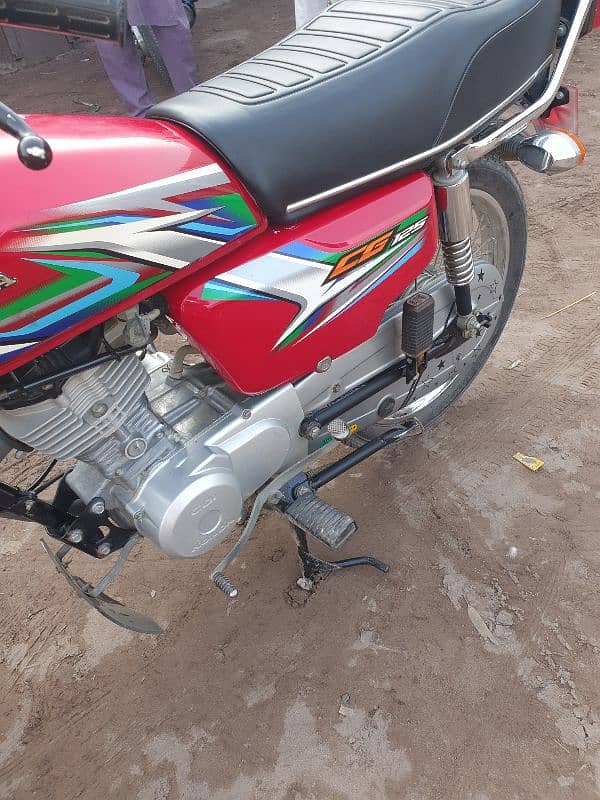 Honda 125 2023 model all ok urjent sale 5