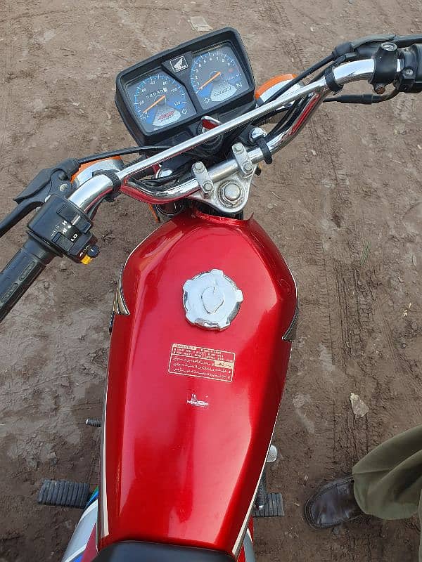 Honda 125 2023 model all ok urjent sale 7