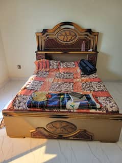 queen size bed and wardrobe  for sale