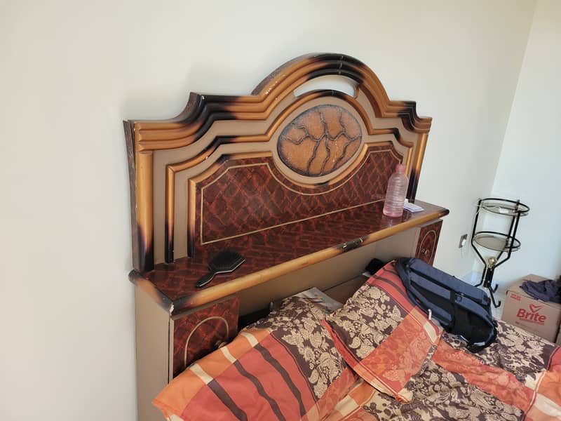 queen size bed and wardrobe  for sale 1