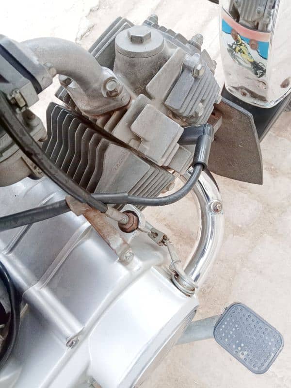 Honda CD 70 Model 22 for sale 0301.1952338 0316.2486186 7