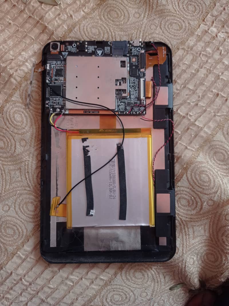 Android Tablet Repair hone wala ha. 3