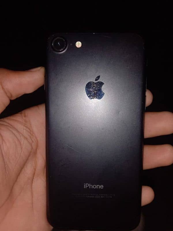 I phone 7 128 gb non pta total original 10 by 10 0