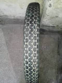 panther cd 70 back Tyres for sale urgent tyre bus ek puncture lg hai .