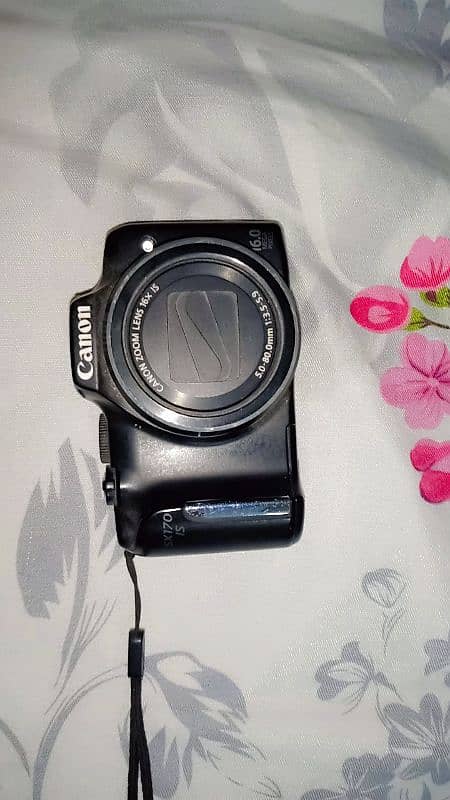 canon camera 10/10 condition 0