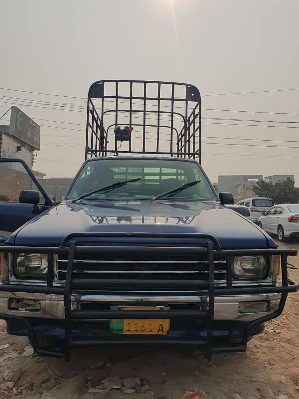 Toyota Hilux 1984 0