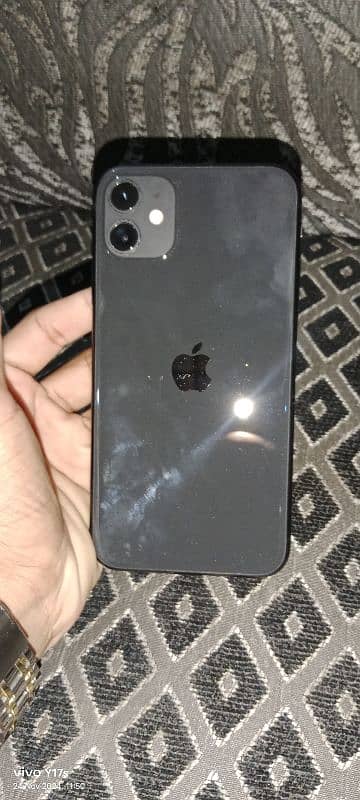 iPhone 11 0