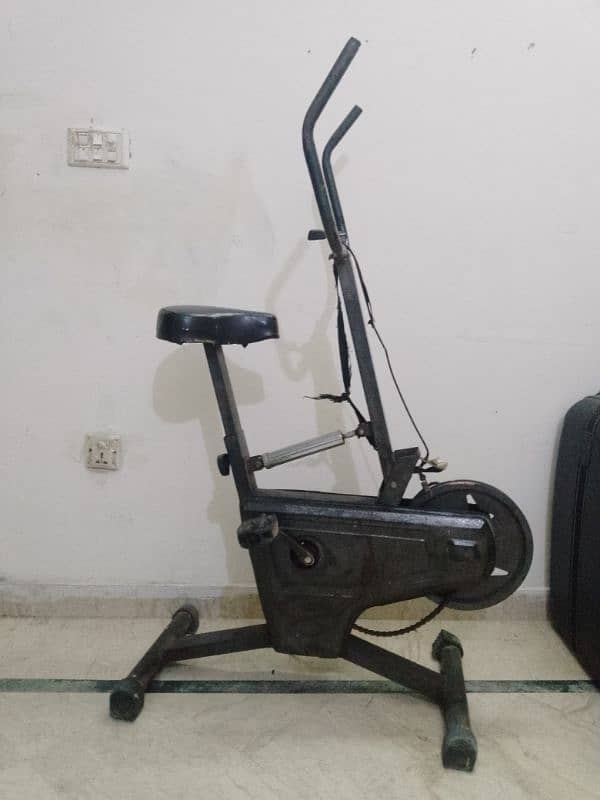 Exercise Cycle Machine 1