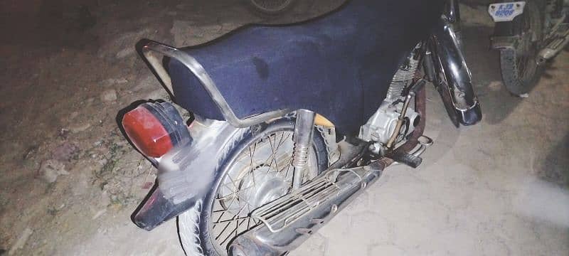 sale Honda CG 125 Multan 9