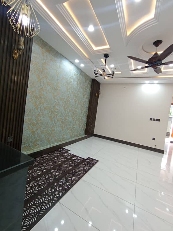 8 MARLA BRAND NEW HOUSE FOR SALE in FAISAL TOWN BLOCK A 32