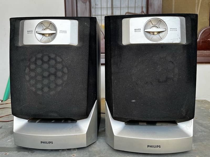 Philips Two way Speakers 0