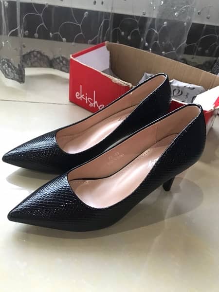 Size 37 brand new heels 2