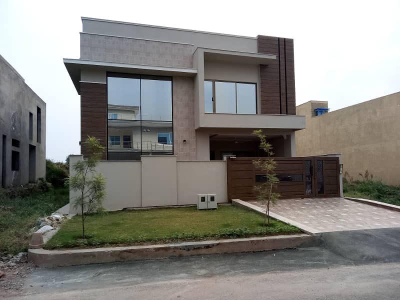 272 Sq Yards Street Corner House Available For Sale 0