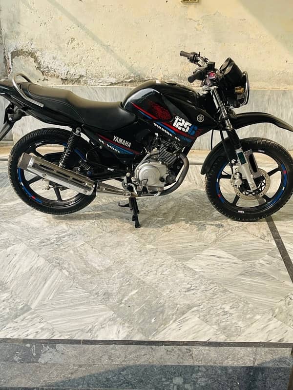 Yamaha YBR125G 1