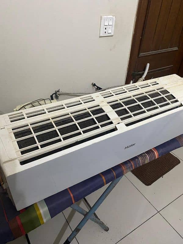 split AC Raining condition just need for sales 0