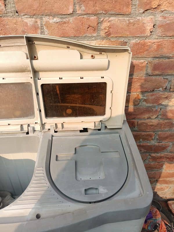 super asia dryer And washing Mashine good condition 4