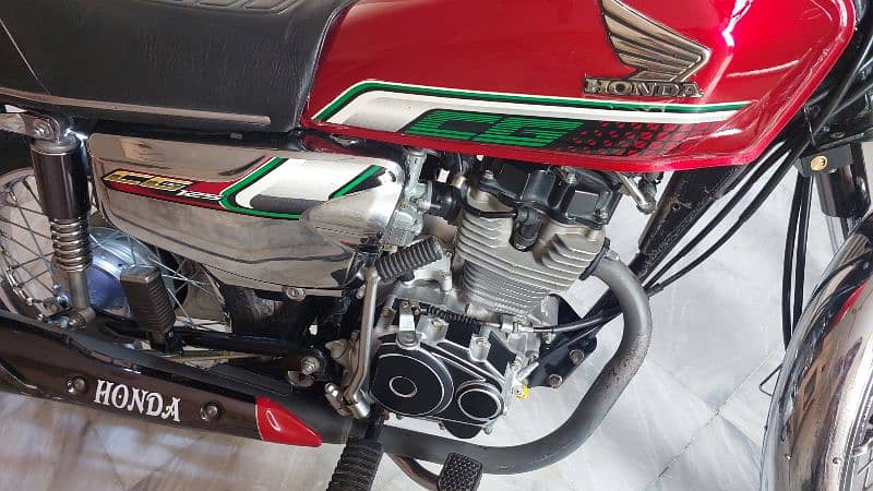 HONDA CG125   Self start 0.300. 6978670 11