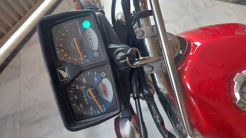 HONDA CG125   Self start 0.300. 6978670 17