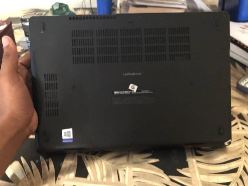 Dell Latitude 5490 2