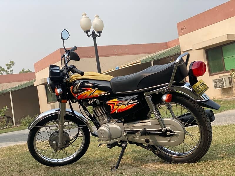 Honda CG 125. Scratchless. Excellent Condition. 2