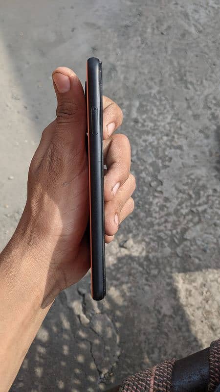 I am selling Google pixel 4 4