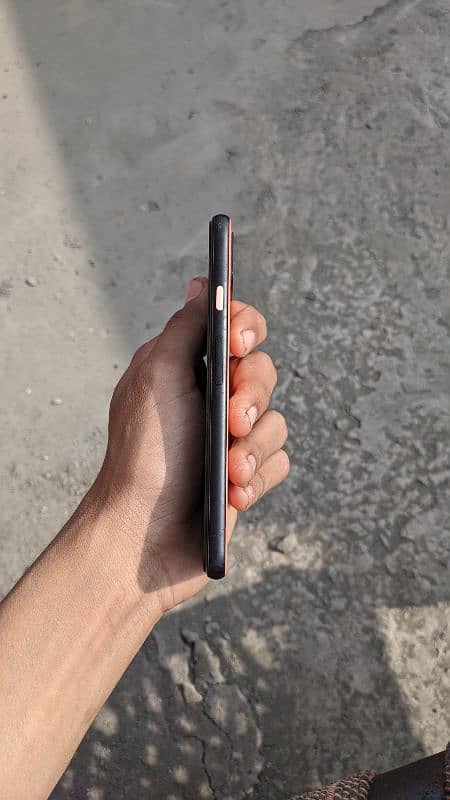 I am selling Google pixel 4 7