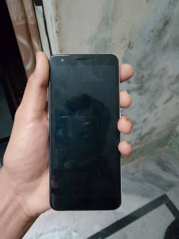 I am selling Google pixel 3A 1