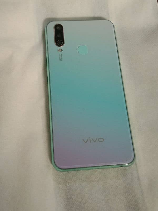 vivo y17.8/256 gb pta aapproved call/watsapp 03415075505 0