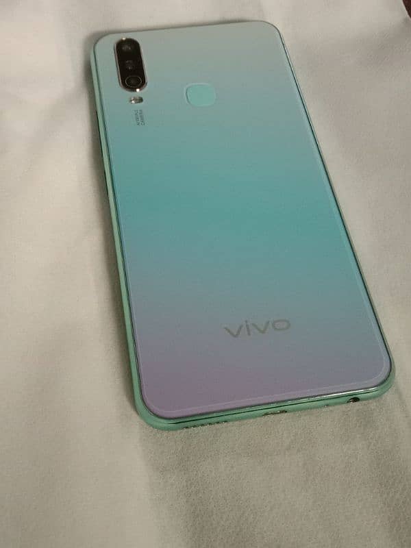 vivo y17.8/256 gb pta aapproved call/watsapp 03415075505 5