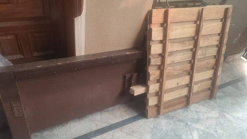 Bed for sale in good codition 1