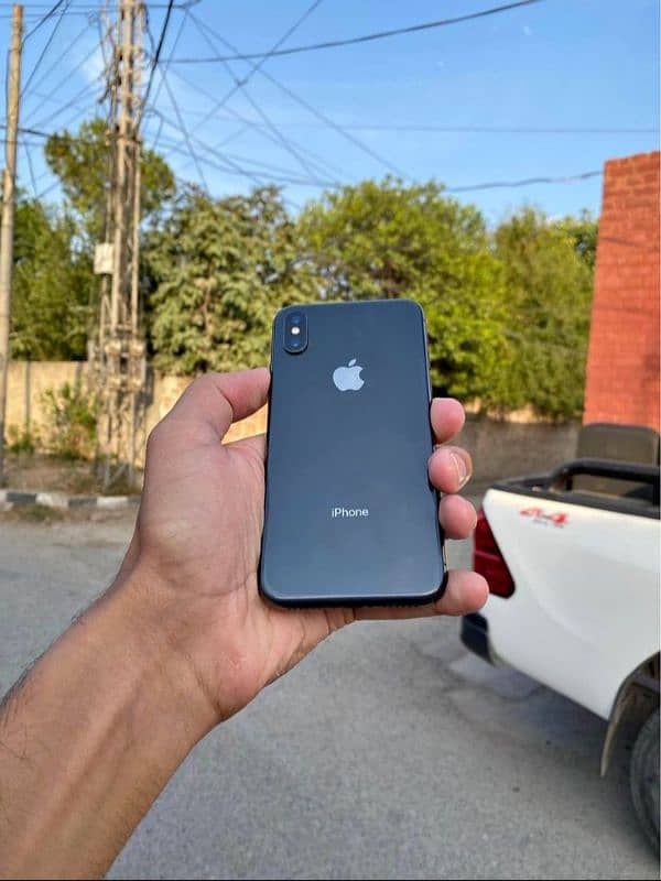 iPhone X PTA official approved 10by10 Call me 03037729972 2