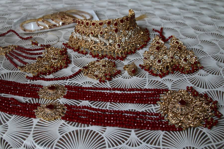 Complete premium quality barat bridal jewellery set. 1