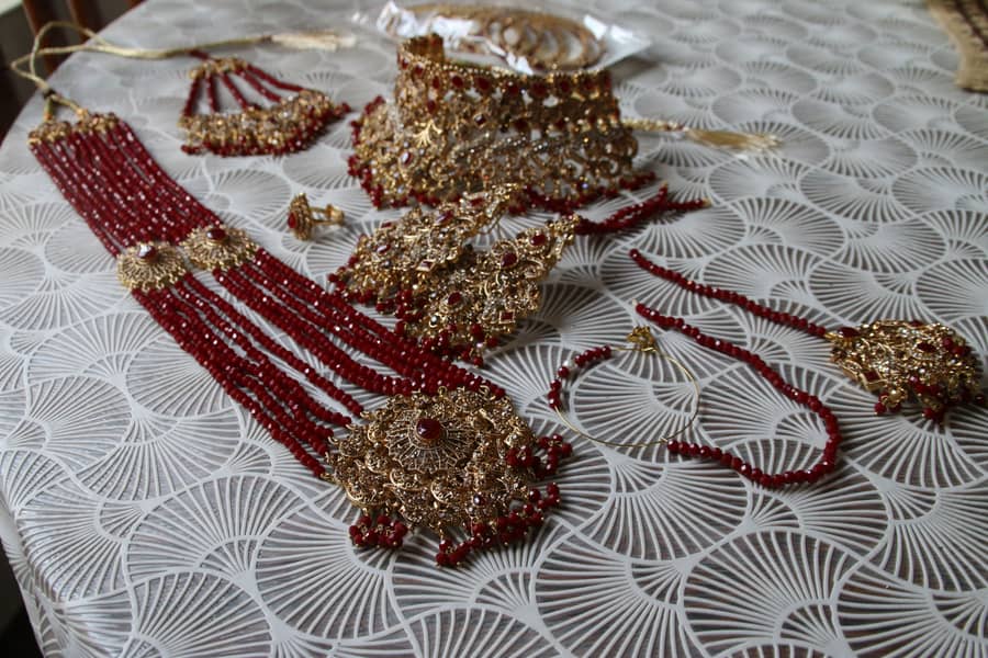 Complete premium quality barat bridal jewellery set. 5