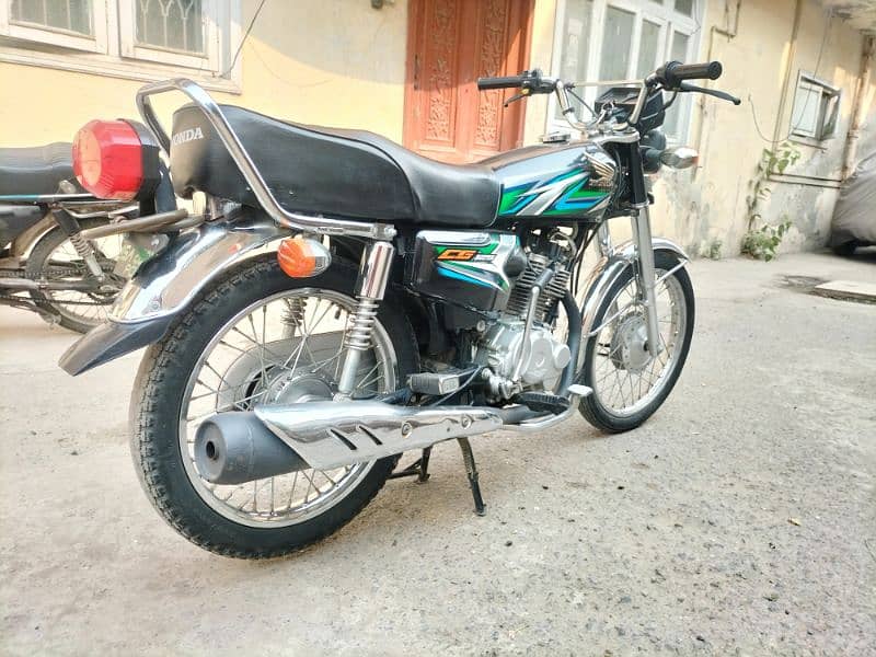 Honda 125 2022/2023 model black 1