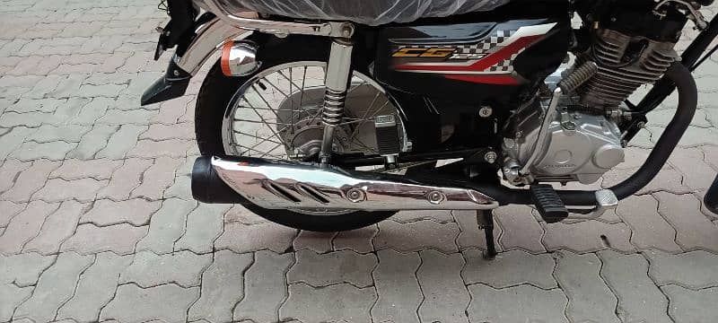 Honda 125 2024 model black color for sale 4