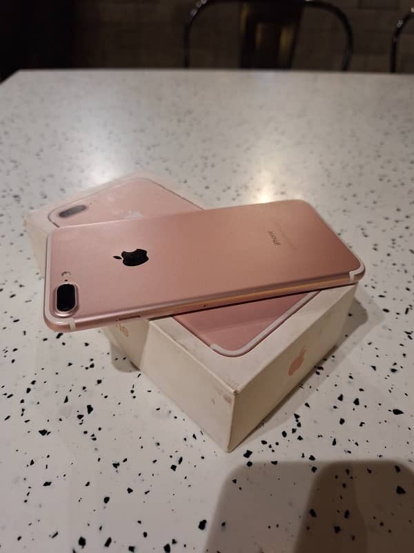 Iphone 7 plus PTA Approved With box 8