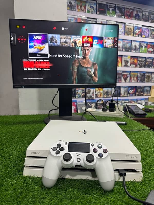 PS4 PRO (3TB) WHITE GLACIER JAILBREAK 1