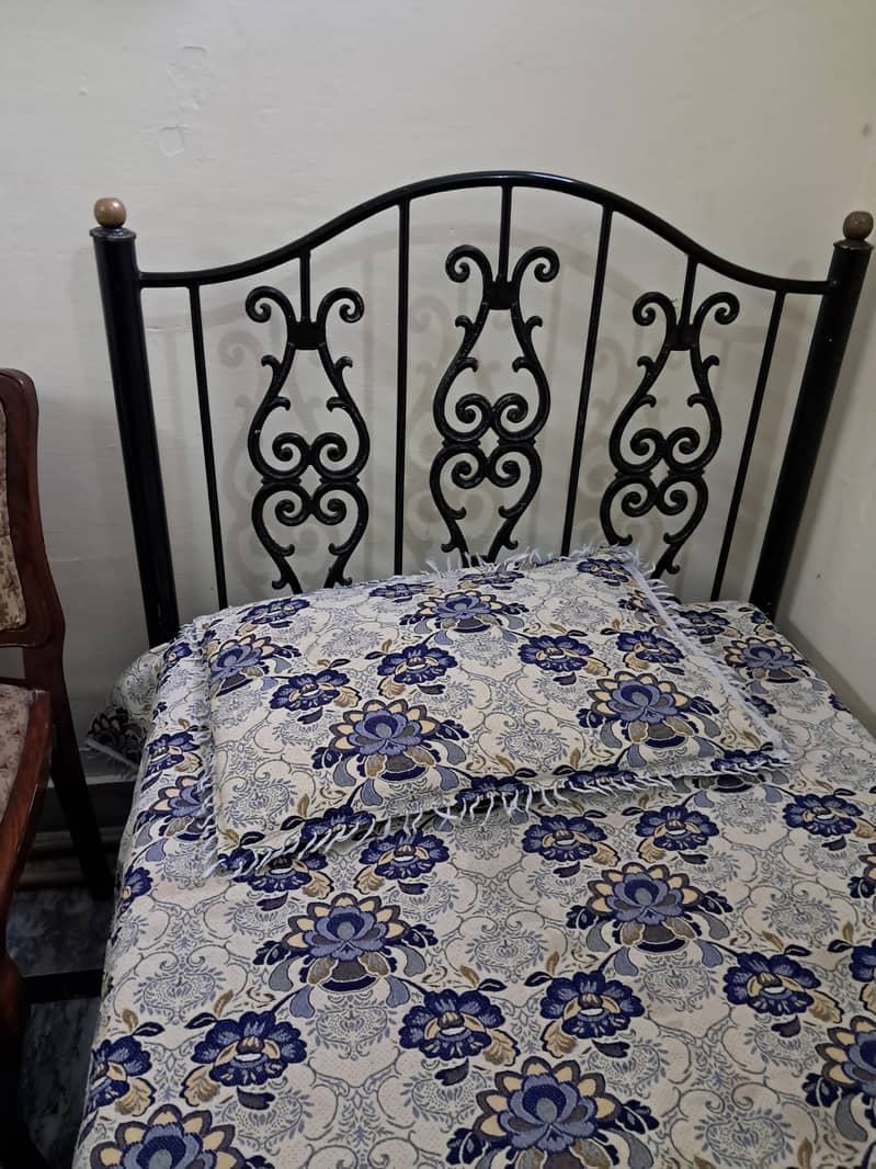 Wrought Iron Single Bed without Mattress with  Side Table, 5 x Table 0